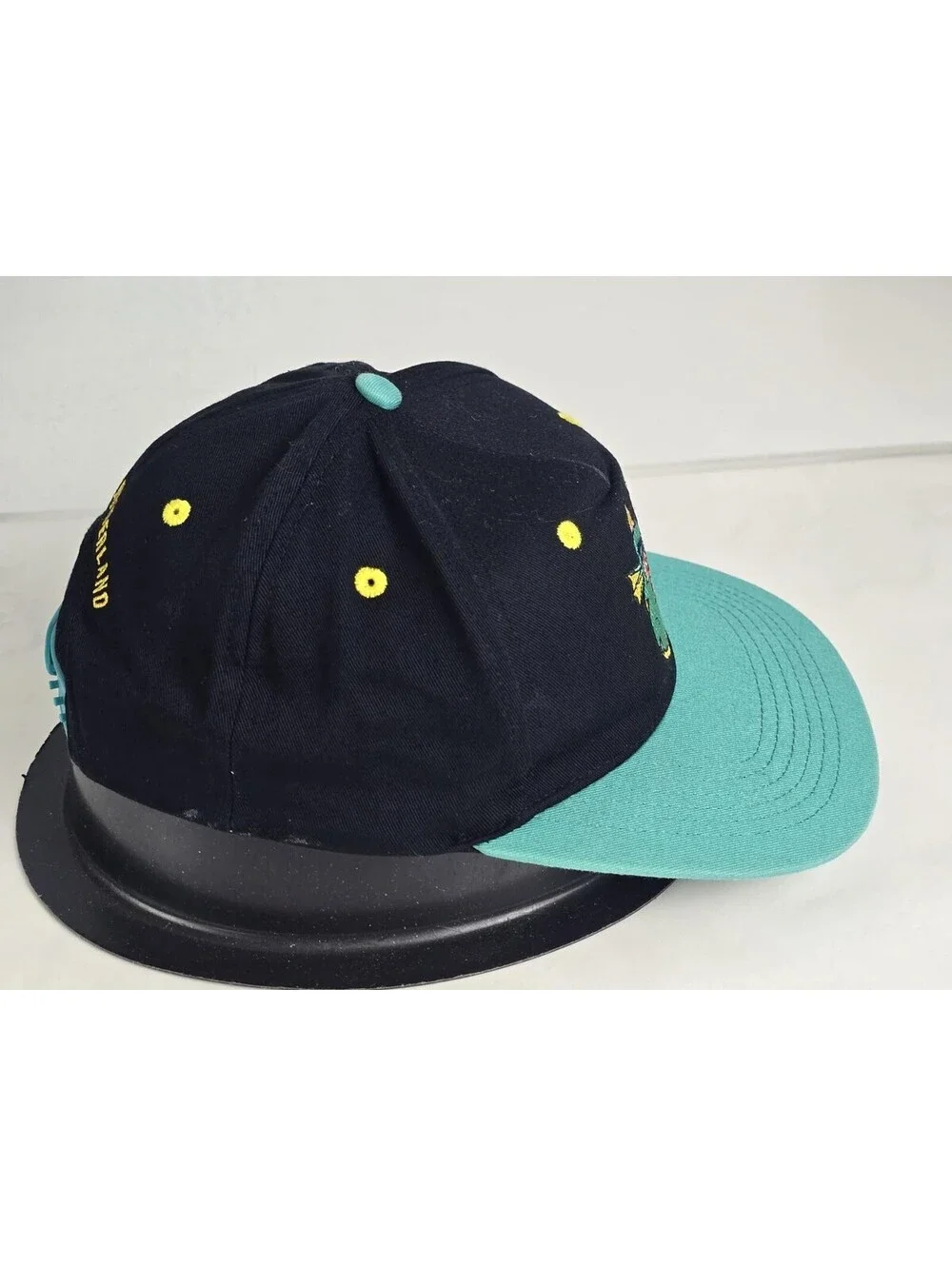 Dutch Wonderland Duke The Dragon Mascot Snapback Youth Hat Cap Rare Captive8